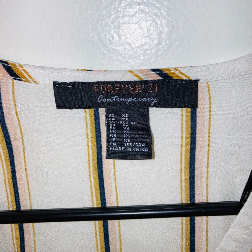 forever 21 crop top - Picture 2 of 2